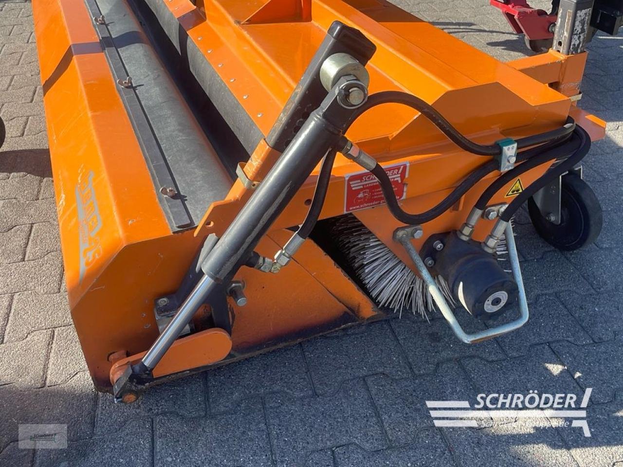 Kehrmaschine des Typs Bema SERIE 25 | 2,30 METER | MERLO AUFNAHME, Gebrauchtmaschine in Westerstede (Bild 7)